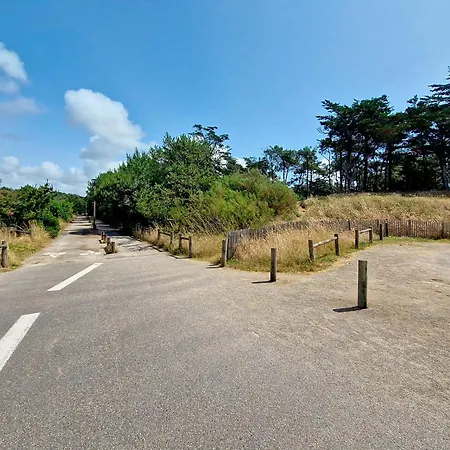 Beau 1er Etage Avec Balcon Et Ascenseur - Fr-1-331-43 Apartment